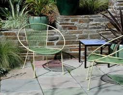 Mid Century Modern Indoor Outdoor Furniture For California Living Better L Mid Century Modern Patio Furniture Hoop Chair Mid Century Modern Outdoor Furniture