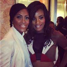 During the chat, she was questioned on the nature of her relationship with fellow songstress, tiwa savage and she replied, i don't really know her. That Sh T Hurt Seyi Shay Reacts To Tiwa Savage S Interview Bellanaija