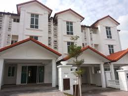 Sudah menjadi impian semua orang untuk miliki rumah yang cantik dan kemas kerana rumah adalah tempat untuk beristirehat dan tenangkan diri. 2 5 Sty Superlink House In Anjung Sari Setia Alam Part Furnished Property Rentals On Carousell