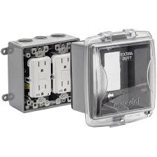 Suitable for use outdoors, these receptacles can be used in wet and damp environments. 2 Gang While In Use Clear Medium Pvc Weatherproof Gfci Receptacle Cover Kit Walmart Canada
