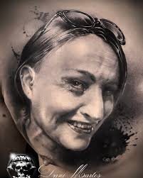 Tattoo hecho con @kwadron @balm_tattoo @dynamiccolor. Realizado en el  pasado seminario en @thelastgallerytattoo #kwadron #kwadroncartridges  #kwadroncartridgesystem #balmtattoo #dynamiccolor #demontattooestudio  #retrato #portrait #laseudurgell #andorra ...