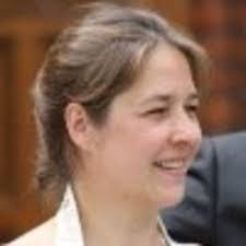 Julie Bakken's Instagram, Twitter & Facebook