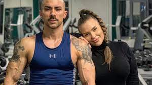 Oana radu, eli — tu. A Day Full Of Emotions For Oana Radu The Artist Married CÄƒtÄƒlin Dobrescu The First Pictures Of The Civil Wedding Photo