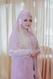 Gamis brokat modern untuk orang gemuk dengan model baju gamis brokat pesta untuk orang gemuk agar terlihat cantik dan langsing anda tetap. 60 Kebaya Modern Model Hijab Remaja Brokat Terbaru