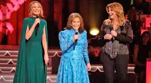 Top country songs of 1993 • #1: Loretta Lynn Joins Trisha Yearwood Jennifer Nettles For Heavenly Country Christmas Performance Loretta Lynn Jennifer Nettles Country Music