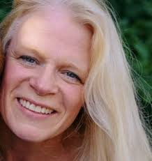 Louise Obrien's Instagram, Twitter & Facebook