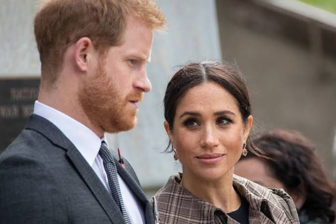 Harry and Meghan reportedly 'considering public apology' leaving William  'blindsided' - AOL