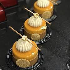 Websta Johanmartinofficial Petits Gateaux Blue Mountain Dacquoise Aux Eclats De Noisettes Du Piemont Cremeux Chocolat Lait Cafe Mousseux Intense Au Cafe Ch