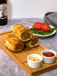 Homemade sausage rolls are usually enjoyed as a snack, for parties, or served as a meal with fresh peas and chips. Easy Peasy British Sausage Rolls Pudge Factor