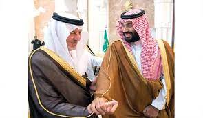 ونشر الأمير بن خالد آل سعود صورا من عواصم ومدن خليجية قائلا: Ø§Ø¨Ù† Ø³Ù„Ù…Ø§Ù† ÙŠÙ†Ù‚Ù„Ø¨ Ø¹Ù„Ù‰ Ø®Ø§Ù„Ø¯ Ø§Ù„ÙÙŠØµÙ„ Ù‚Ù†Ø§Ø© Ø§Ù„Ø¹Ø§Ù„Ù… Ø§Ù„Ø§Ø®Ø¨Ø§Ø±ÙŠØ©