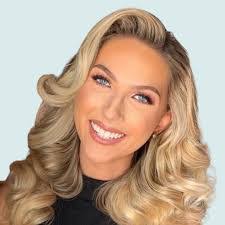 Melody Baskin's Instagram, Twitter & Facebook