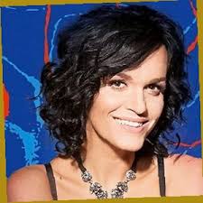 Певица слава с короткой стрижкой в 2006 году слава презентовала свой второй альбом «классный», композиции которого оказались более разножанровыми, чем предыдущие. Slava V Instagram Nastya Slava