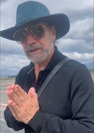 Marco Antonio Solis 😍 Buenas tardes 🤗