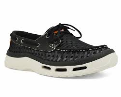 Supposedly an upgrade from the previous fin model, the men's fin 3.0 looks more like a typical sneaker than your traditional boat. Soft Science Men S Fin 2 0 Boat Shoes Cheap Online
