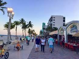 1,000s of vacation rentals in hollywood beach, fl. 907 909 N Broadwalk Hollywood Fl 33019 Loopnet Com