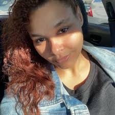 Can adults wear costumes to Hersheypark before dark