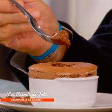 Souffle Au Chocolat De Julie Julie Andrieu Souffle Au Chocolat Mousse Au Chocolat Legere Recette Dessert Facile