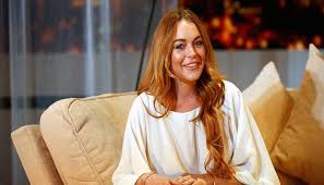 Here's a look at the life of singer and actress lindsay lohan. Ù„ÙŠÙ†Ø¯Ø³ÙŠ Ù„ÙˆÙ‡Ø§Ù† ØªØ­Ø³Ù… Ø§Ù„Ø¬Ø¯Ù„ Ø­ÙˆÙ„ Ø§Ø¹ØªÙ†Ø§Ù‚Ù‡Ø§ Ø§Ù„Ø¥Ø³Ù„Ø§Ù…
