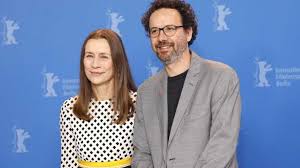 Berlinale executive director mariette rissenbeek and artistic director carlo chatrian were determined to be in a cinema today when broadcasting the lineup for this year's competition program. Berlinale Chefs Suchen Noch Die Eigene Position Inforadio