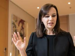 Die korruptionsstaatsanwaltschaft macht ernst gegen die ehemalige familienministerin und meinungsforscherin sophie karmasin: Sophie Karmasin War Nie Berufs Politikerin