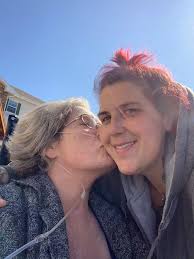 Can someone please remove the people around my daughter. TIA