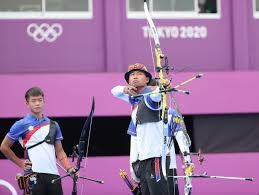 湯智鈞在東奧個人射箭首輪碰上越南選手阮黃飛宇(nguyen hoang phi vu)，最終湯智鈞以7比1奪勝，闖進32強後，將要碰上學長魏均珩，上演「台灣內戰」。 。(東京奧運,東奧射箭,湯智鈞) 5asrv9u4kaogtm