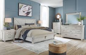 The fresh design features a single gliding drawer that runs the length of its footboard and a handy usb port tucked stealthily behind the ivory. Brashland Panel Bedroom Set W Bench Footboard By Signature Design By Ashley Furniturepick