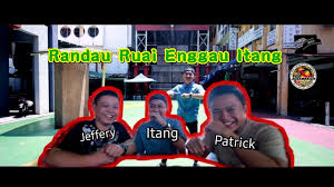 Bagaimanapun, hanya empat orang penguat kuasa jais diperlukan untuk menahan nur sajat jika beliau berada di dalam. Kompilasi Tiktok Iban 2019 By Bryan Official Channel
