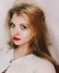 Bryn Lee (@bryn_lee_) • Instagram photos and videos