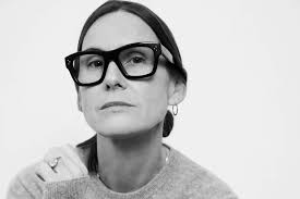 This week's fashion retail people moves: Victoria's Secret, Fendi, Kenzo,  Louis Vuitton