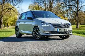 Regardez les prix et demandez un essai. Skoda Fabia Monte Carlo Review 2018 110 Ps Dsg Review