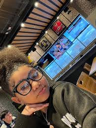 Geneva Hinton's Instagram, Twitter & Facebook