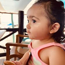 Hoy comienza el fin de semana, relájate con una Lasagna Biancini y tu  película favorita. 🍝 Ordena en tu app favorita. 🛵