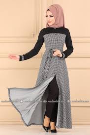 Modaselvim Yeni Urunler Tesettur Istanbul Elbise Modelleri Elbise Moda Stilleri