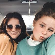 Abbie Simmons's Instagram, Twitter & Facebook