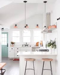 Copper Details Give A Timeless White Kitchen The Modern Edge It Needs Hunker Farmhouse Kitchen Inspiration Interior Design Kitchen Home Decor Kitchen