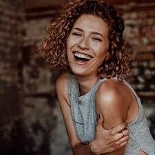 Lou Fox's Instagram, Twitter & Facebook