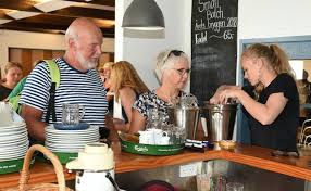 Nu bliver lakridskongen nabo til sin mors svigermor i Boderne