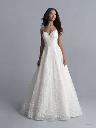 Disney S Tiana Wedding Dress Exclusively At Kleinfeld In 2020 Disney Wedding Dresses Ball Gowns Wedding Disney Princess Wedding