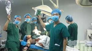 Hasil gambar untuk perawat dan bidan