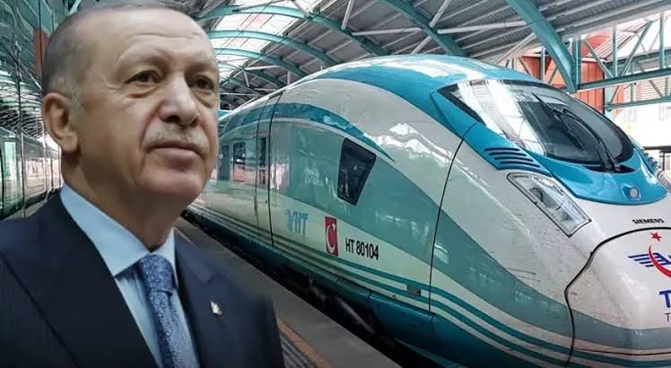 Cumhurbaşkanı Erdoğan Babaeski'ye geliyor Halkalı-Kapıkule Hızlı Tren Hattı'nın  153 kilometrelik &Ccedil;erkezk&ouml;y-Kapıkule etabı, 9 Ekim Cuma g&uuml;n&uuml; Cumhurbaşkanı  Recep Tayyip Erdoğan'ın katılımıyla a&ccedil;ılıyor.