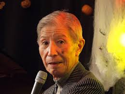 Sidelong Glances of a Pigeon Kicker: October 2016