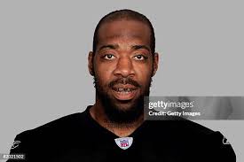 Robert Thomas of the Oakland Raiders poses for his 2008 NFL headshot...  News Photo
