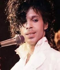 Mines the burgundy tinted bubble & that 🤡@Derrick Hooks got that ugly 💩.  Derrick Hooks