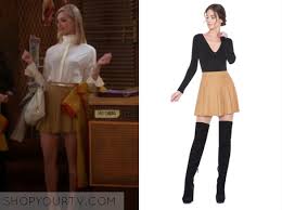 Max soon finds herself helping out caroline, a new waitress who was once wealthy best saisons at 123movies. Fashion Style From 2 Broke Girls
