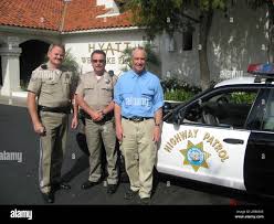 Secretary Dirk Kempthorne with California Highway Patrol officers ...