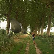 Dit kunstwerk is een project van kunstenaar frits jeuris in samenwerking met regionaal landschap haspengouw. Photos At Tranendreef 2 Tips
