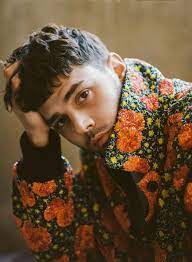 Xavier Dolan Para Madame Figaro Por Shayne Laverdiere Xavier Dolan Shooting Photo Amis Danny Devito