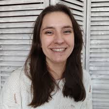 Sarah Dekeyser's Instagram, Twitter & Facebook