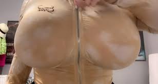 Unzip Top - Tits Flopping Out Now